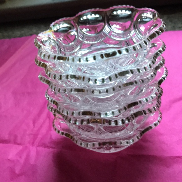 Vintage pressed glass desert bowls gold trim - Picture 10 of 10